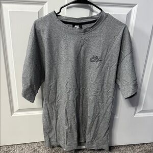 Nike Men's Heather Gray Short Sleeve Tee
